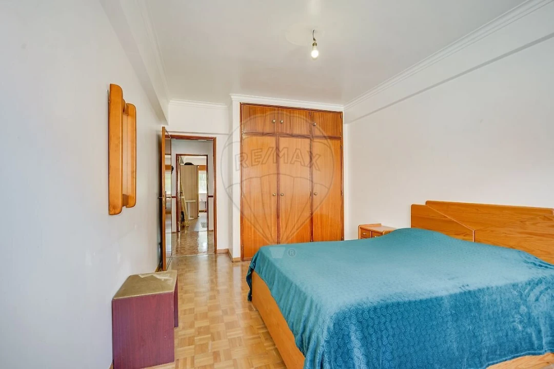 Apartamento T2 para Venda em Massamá e Monte Abraão Foto 10