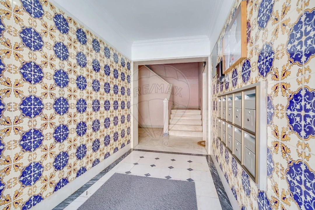 Apartamento T2 para Venda em Massamá e Monte Abraão Foto 22