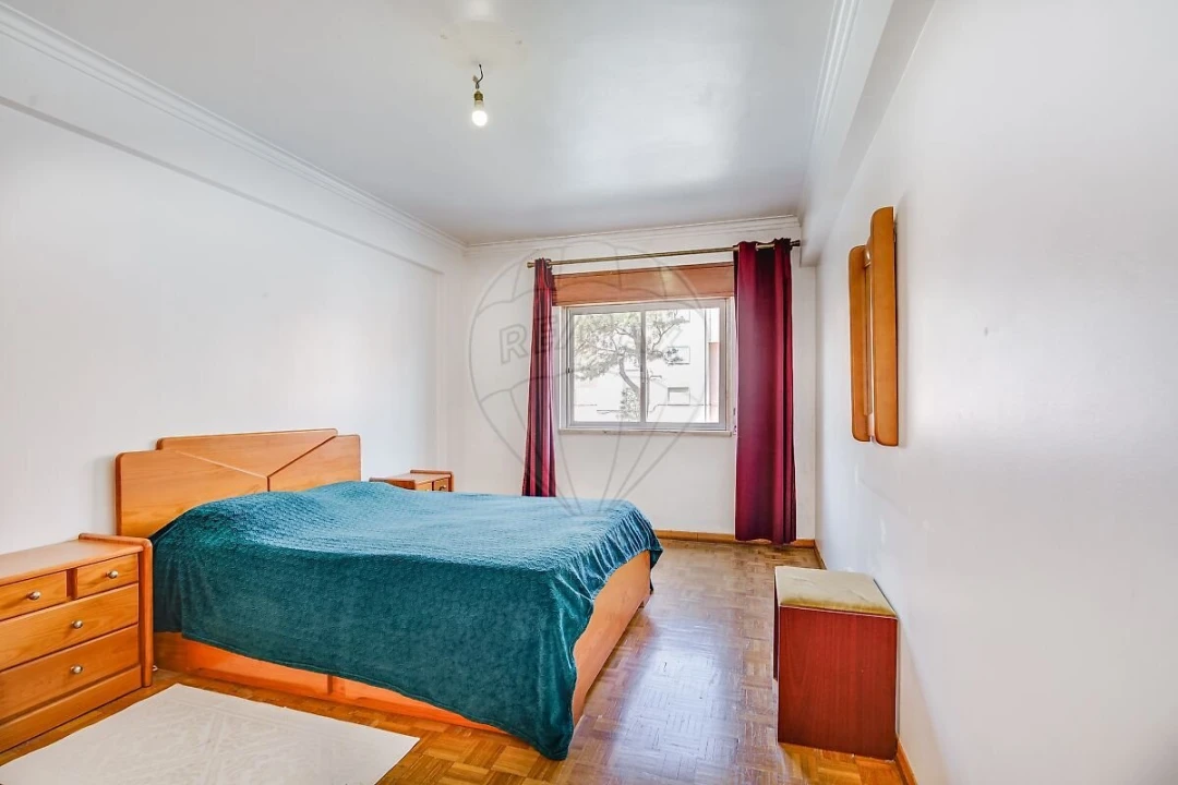 Apartamento T2 para Venda em Massamá e Monte Abraão Foto 9