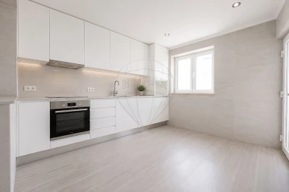 Apartamento T3 para Venda em São Martinho do Porto