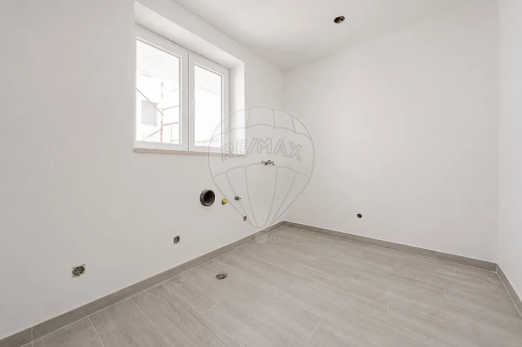 Apartamento T3 para Venda em São Martinho do Porto Foto 8