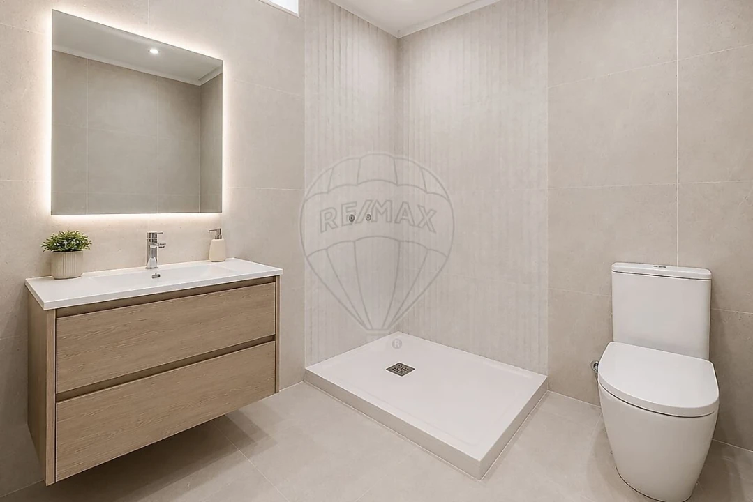 Apartamento T3 para Venda em São Martinho do Porto Foto 13