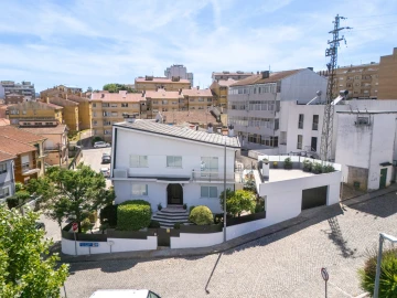 Moradia T5 para Venda em Gondomar (São Cosme), Valbom e Jovim