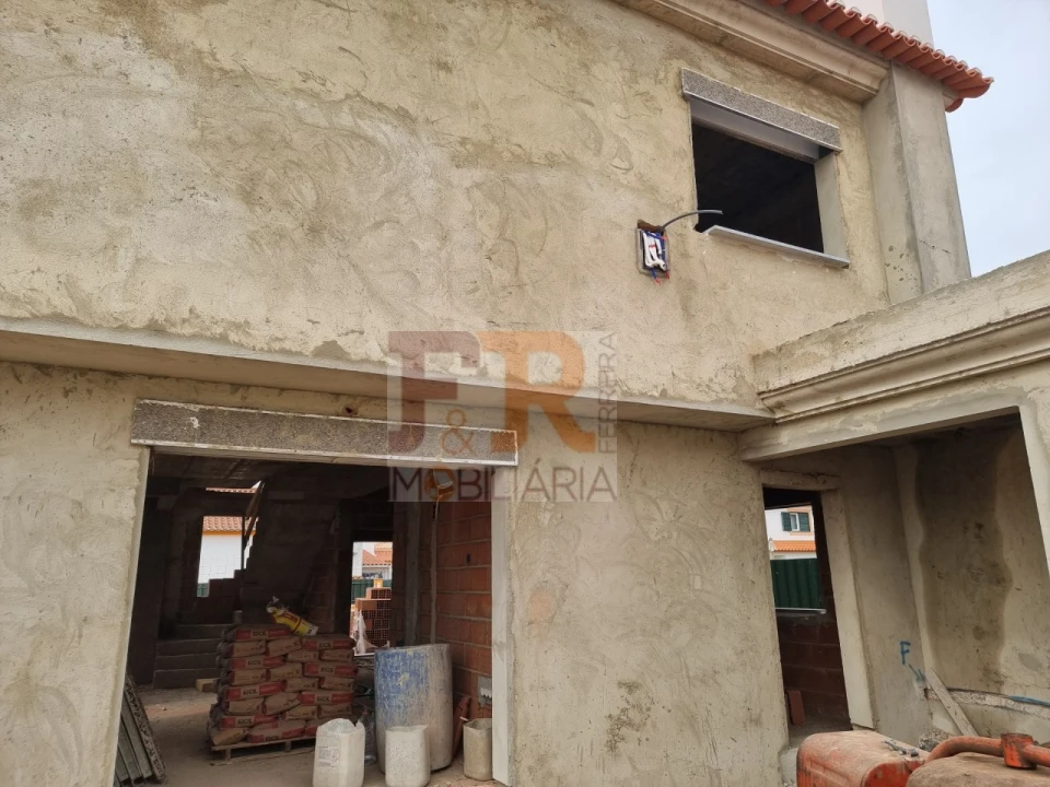 Moradia T4 para Venda em Azeitão (São Lourenço e São Simão) Foto 1