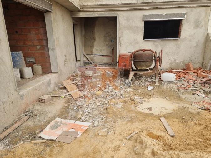 Moradia T4 para Venda em Azeitão (São Lourenço e São Simão) Foto 2