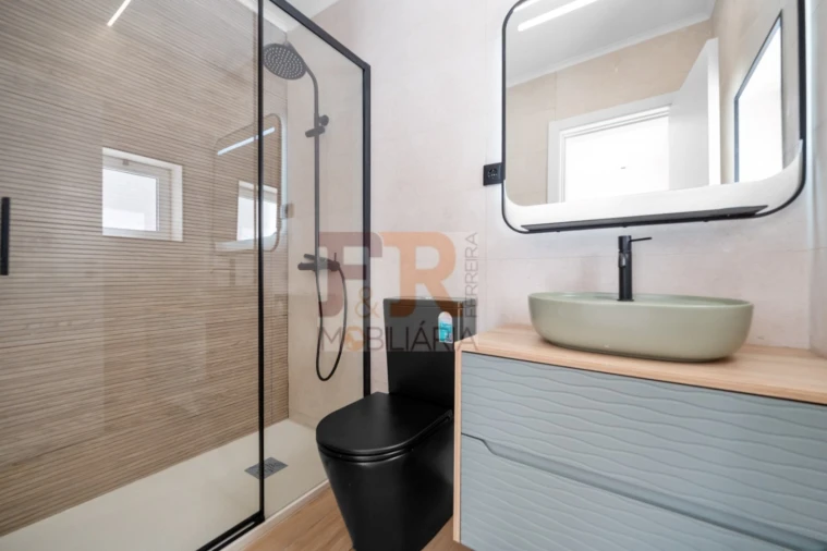 Moradia T3 para Venda em Quinta do Anjo Foto 10