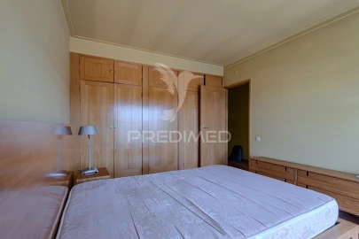 Apartamento T3 para Venda em Margaride, Várzea, Lagares, Varziela, Moure