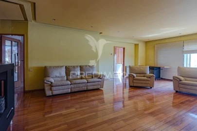 Apartamento T3 para Venda em Margaride, Várzea, Lagares, Varziela, Moure