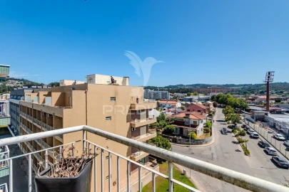Apartamento T3 para Venda em Margaride, Várzea, Lagares, Varziela, Moure