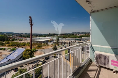 Apartamento T3 para Venda em Margaride, Várzea, Lagares, Varziela, Moure