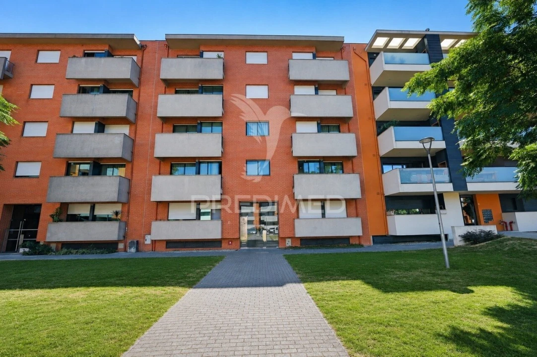 Apartamento T3 para Venda em Ferreiros e Gondizalves Foto 1