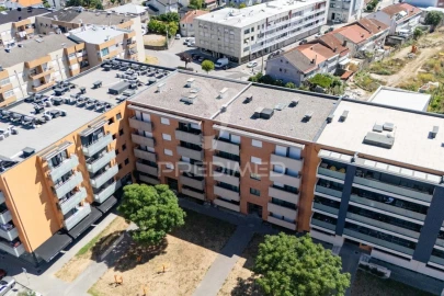 Apartamento T3 para Venda em Ferreiros e Gondizalves
