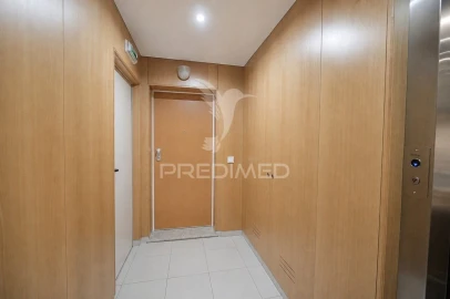 Apartamento T3 para Venda em Ferreiros e Gondizalves