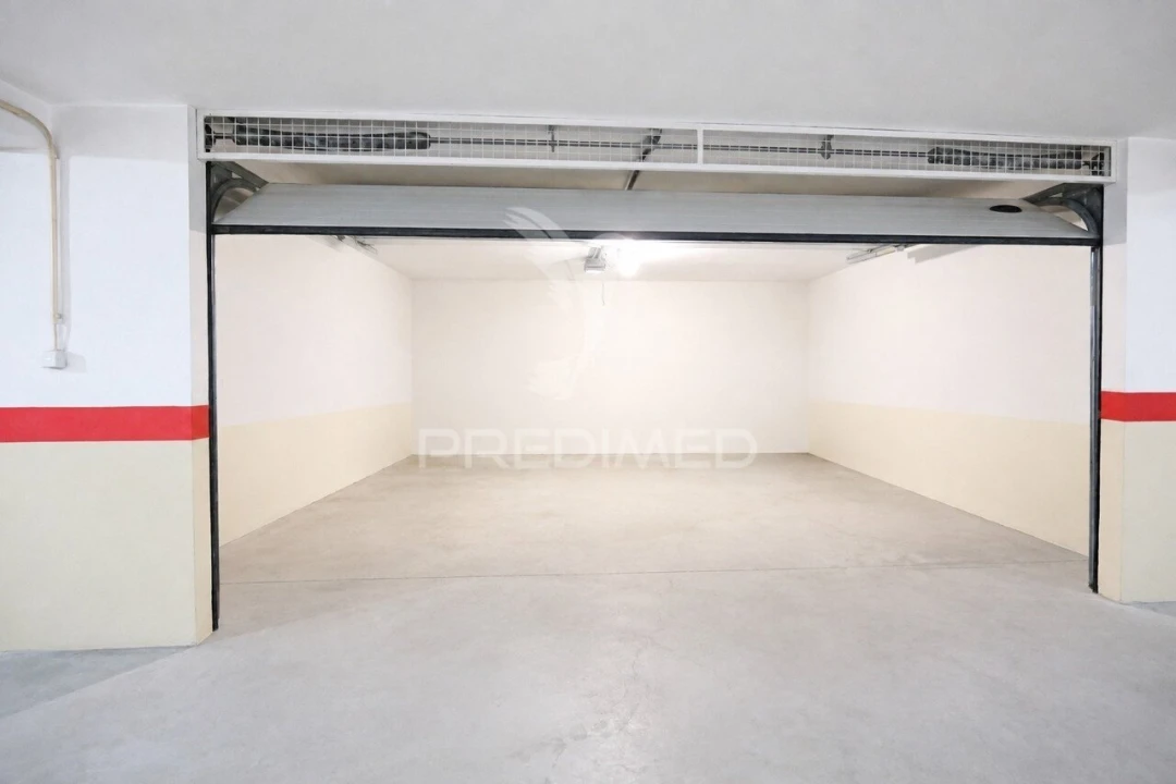 Apartamento T3 para Venda em Ferreiros e Gondizalves Foto 27