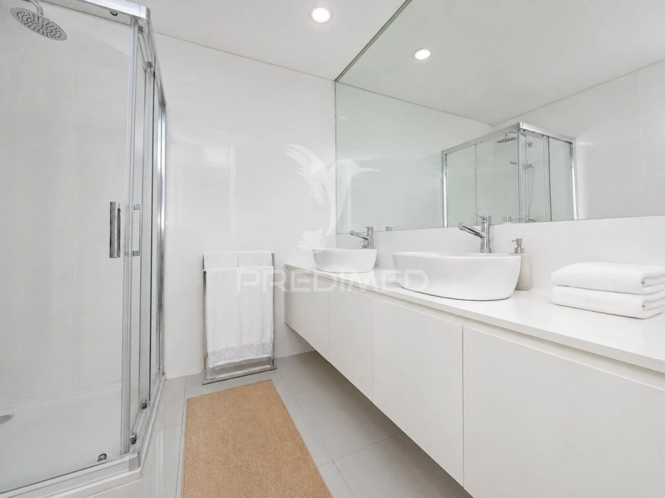 Apartamento T3 para Venda em Ferreiros e Gondizalves Foto 23