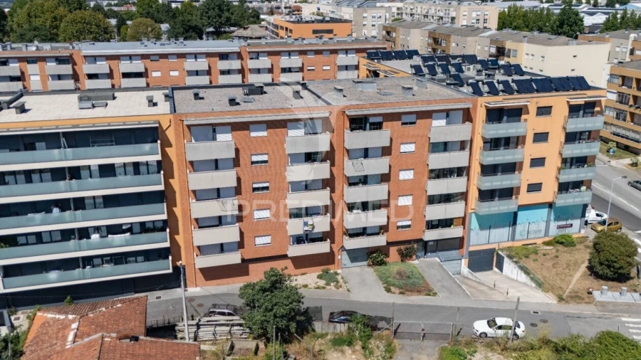 Apartamento T3 para Venda em Ferreiros e Gondizalves