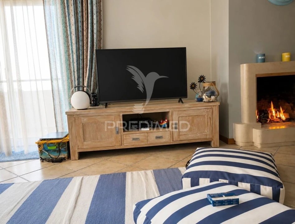 Apartamento T2 para Venda em Nazare Foto 3