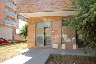 Apartamento T1 para Venda em Real, Dume e Semelhe