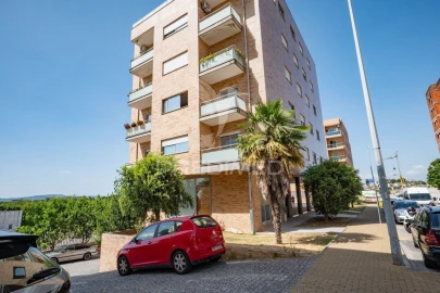 Apartamento T1 para Venda em Real, Dume e Semelhe