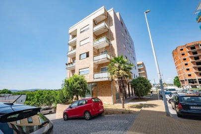 Apartamento T1 para Venda em Real, Dume e Semelhe