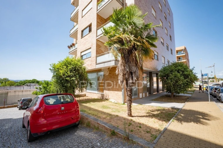 Apartamento T1 para Venda em Real, Dume e Semelhe Foto 24