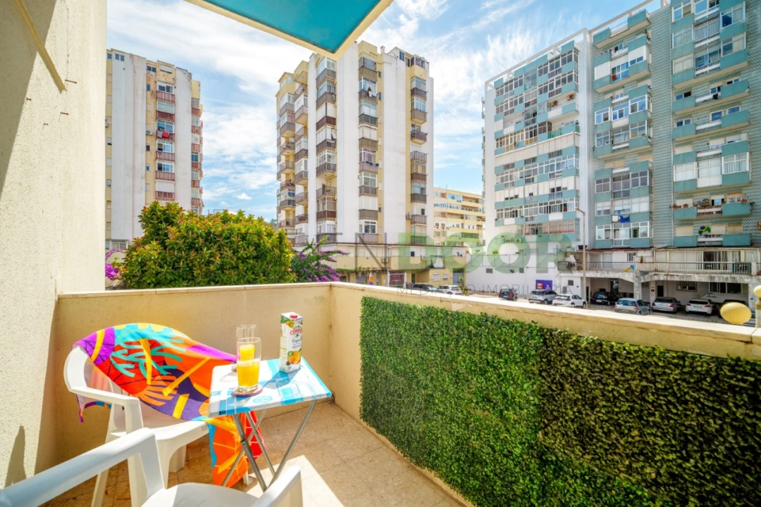 Apartamento T1 para Venda em Costa da Caparica Foto 1