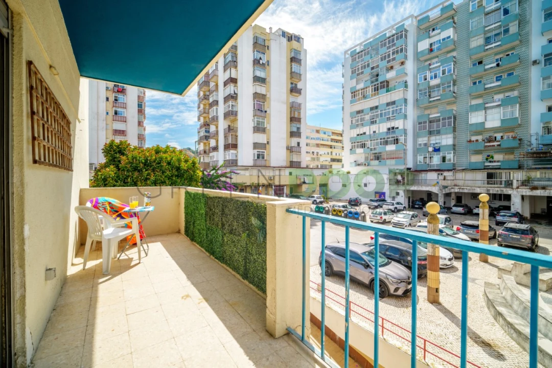 Apartamento T1 para Venda em Costa da Caparica Foto 10