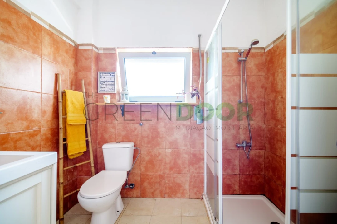 Apartamento T1 para Venda em Costa da Caparica Foto 12