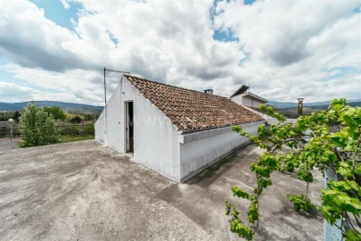 Moradia T4 para Venda em Casegas e Ourondo