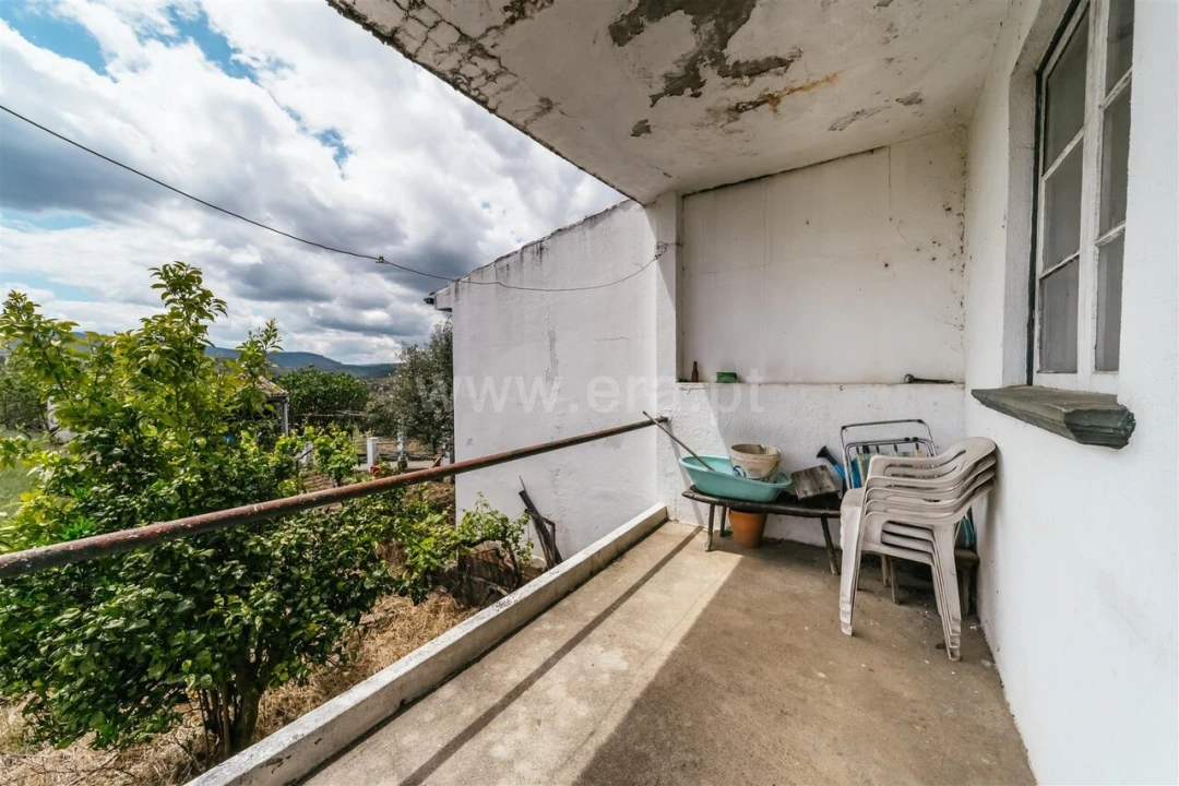 Moradia T4 para Venda em Casegas e Ourondo Foto 16