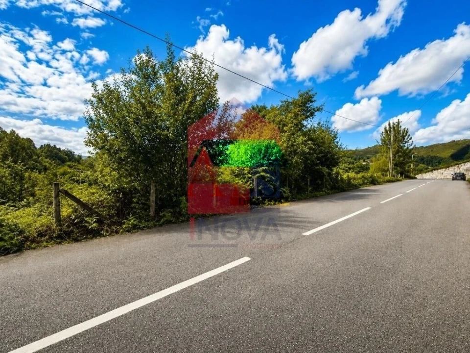 Terreno para Venda em Aboim da Nóbrega e Gondomar Foto 10