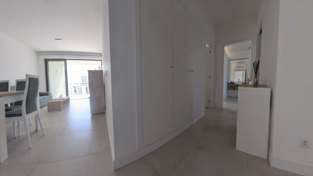 Apartamento T2 para Venda em Portimão Foto 6