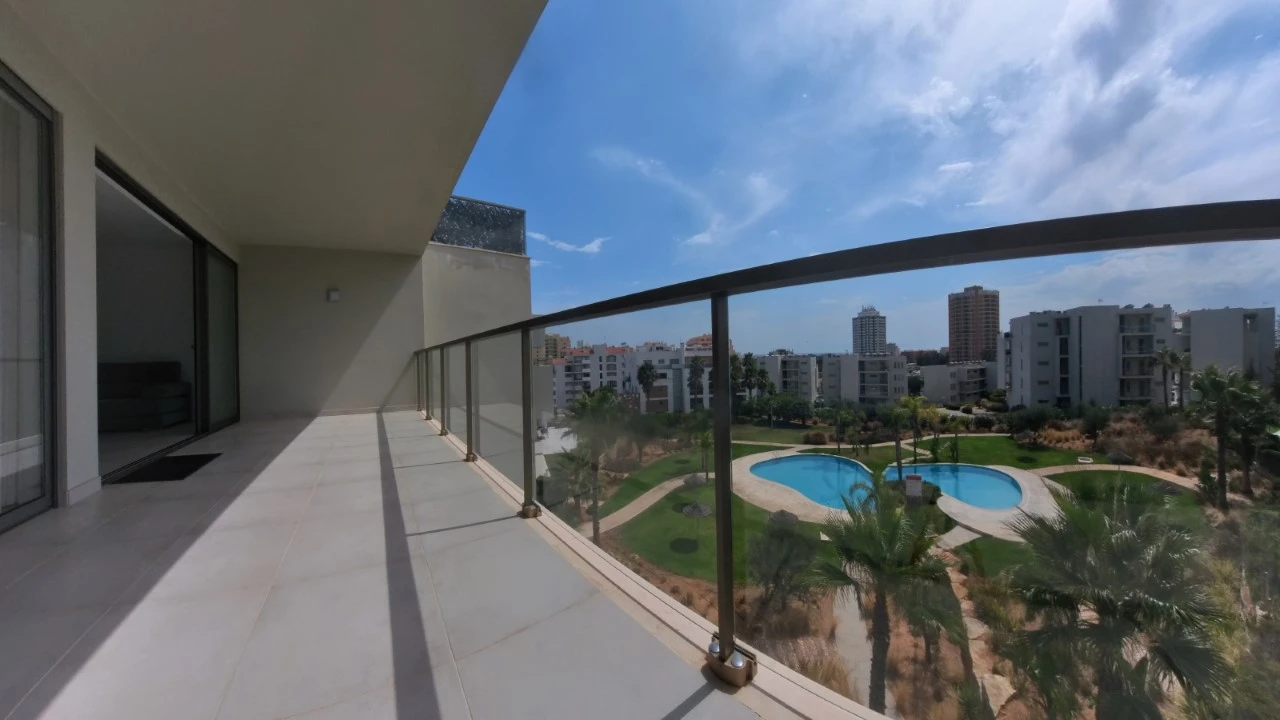 Apartamento T2 para Venda em Portimão Foto 9