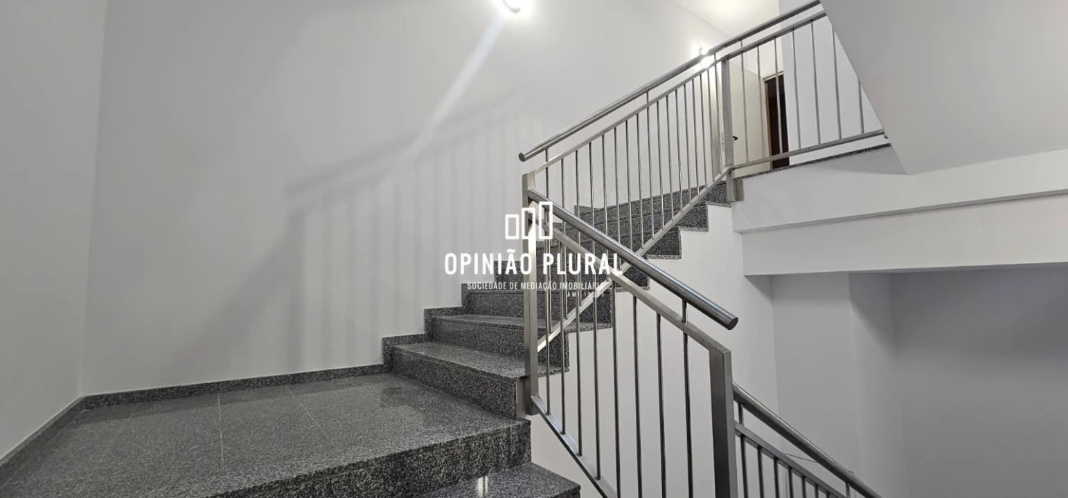 Apartamento T1 para Venda em Gulpilhares e Valadares Foto 4