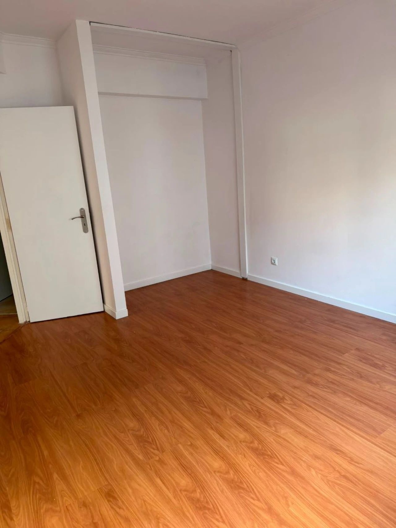 Apartamento T3 para Venda em Algueirão-Mem Martins Foto 7