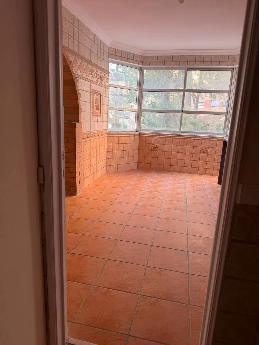 Apartamento T3 para Venda em Algueirão-Mem Martins Foto 2