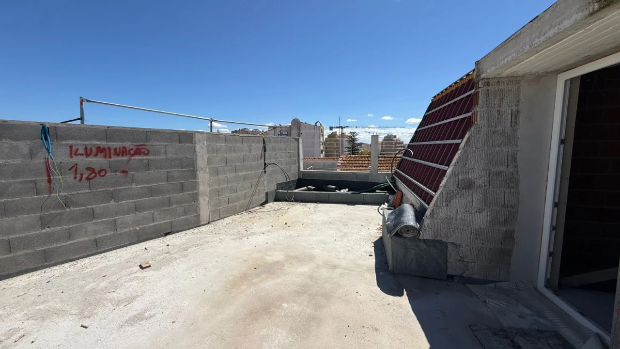 Apartamento T2 para Venda em Buarcos Foto 18