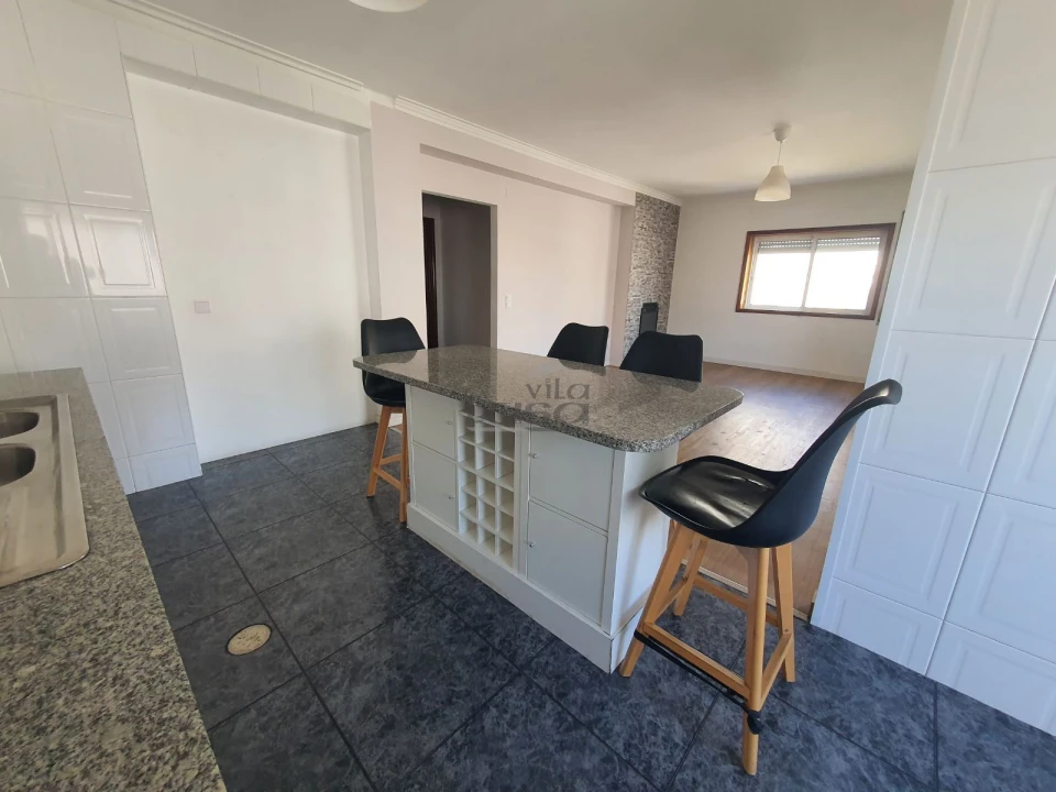Apartamento T2 para Arrendamento em Mafamude e Vilar do Paraíso Foto 4