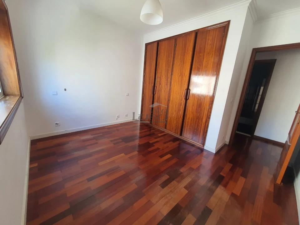 Apartamento T2 para Arrendamento em Mafamude e Vilar do Paraíso Foto 12