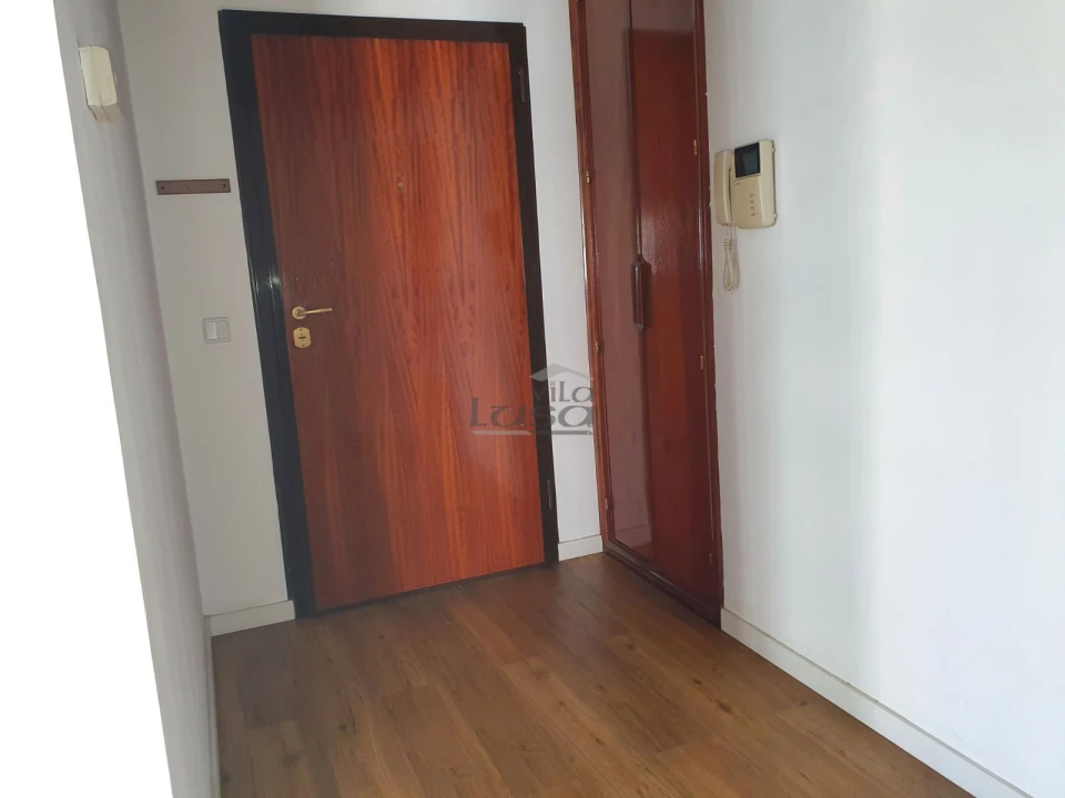 Apartamento T2 para Arrendamento em Mafamude e Vilar do Paraíso Foto 14