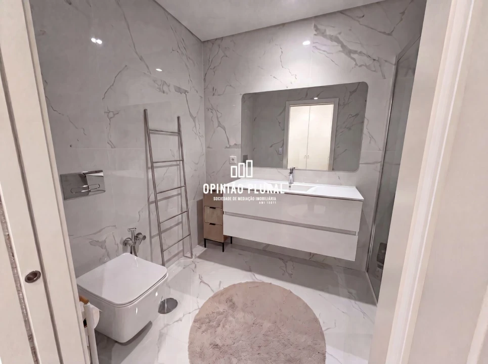 Apartamento T2 para Venda em Avintes Foto 10