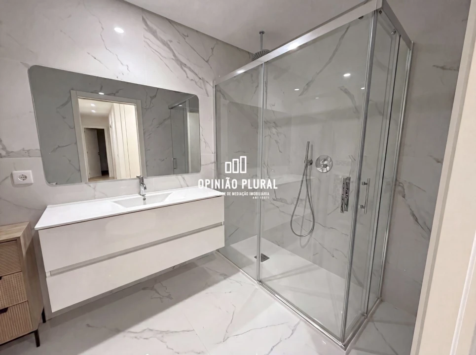 Apartamento T2 para Venda em Avintes Foto 11