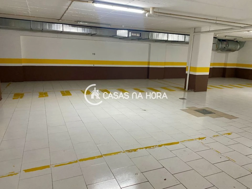 Apartamento T3 para Arrendamento em Carnide Foto 29