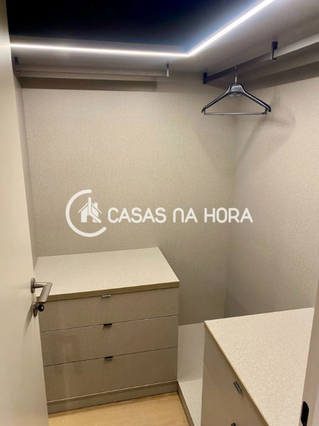 Apartamento T3 para Arrendamento em Carnide Foto 8