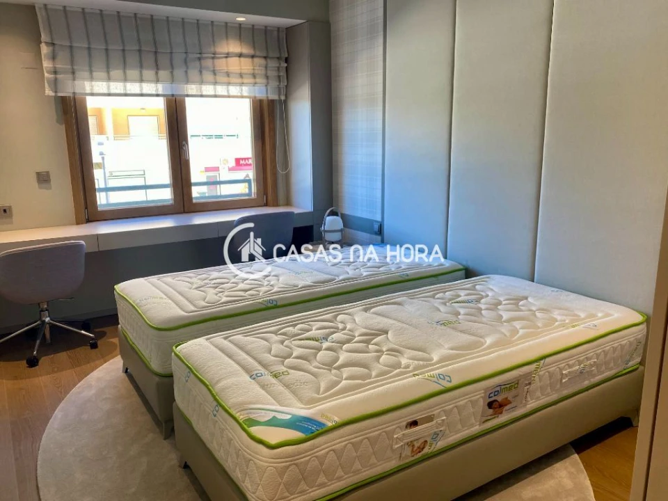 Apartamento T3 para Arrendamento em Carnide Foto 12