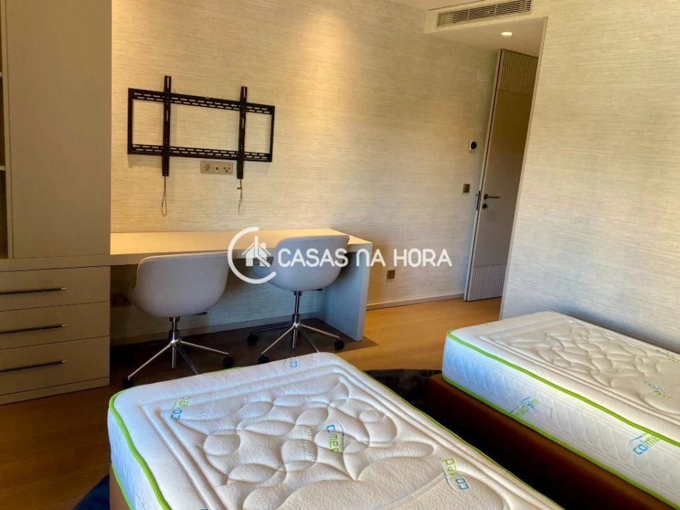 Apartamento T3 para Arrendamento em Carnide Foto 16