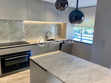 Apartamento T3 para Arrendamento em Carnide