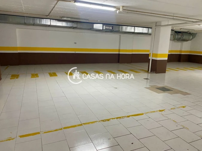 Apartamento T3 para Arrendamento em Carnide Foto 29