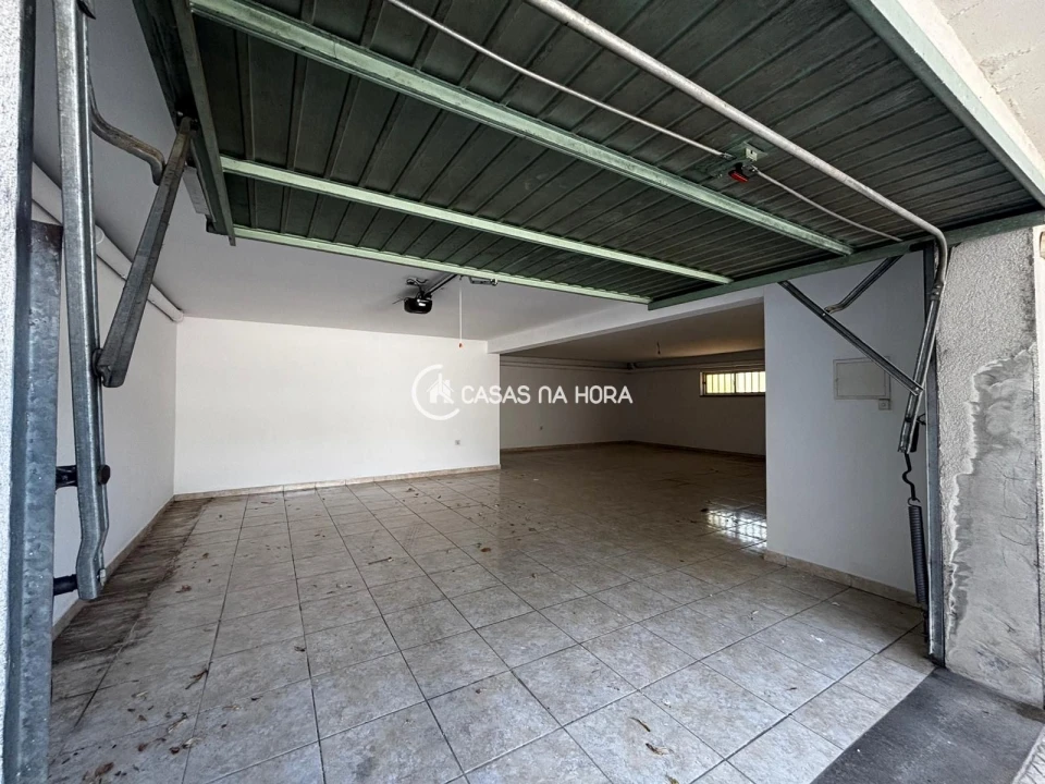 Moradia T4 para Arrendamento em Abraveses Foto 18