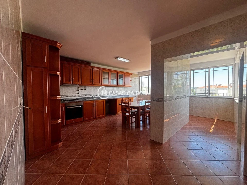 Moradia T4 para Arrendamento em Abraveses Foto 1